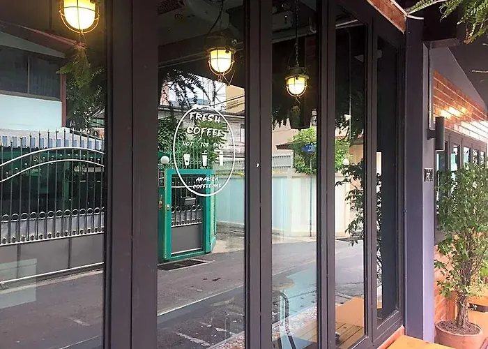 The Neighbor Hoot & Cafe ホテル