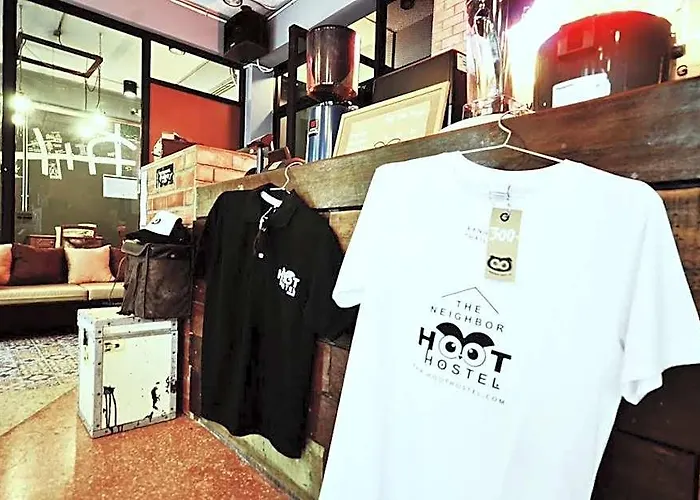 The Neighbor Hoot & Cafe ホテル 2*